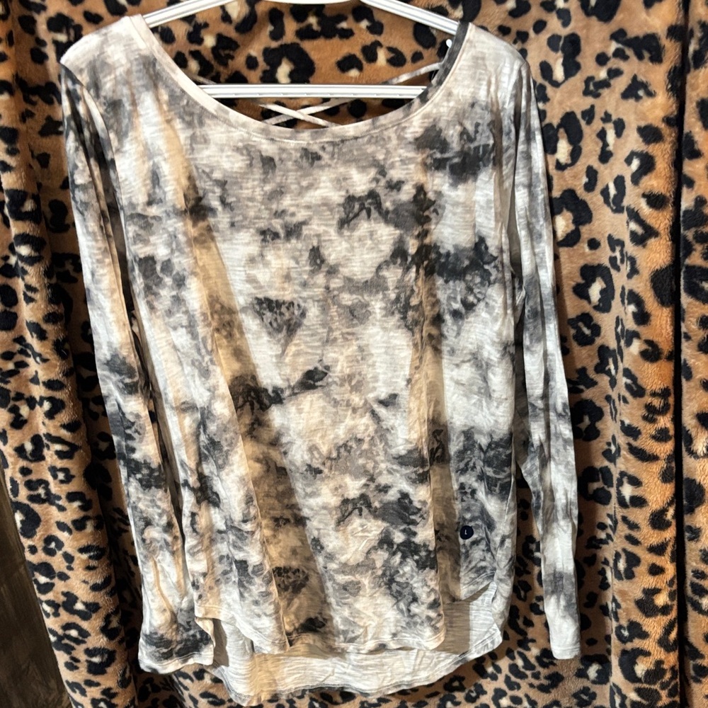 Hollister Tie-Dye Long Sleeve Top - Black and Cream